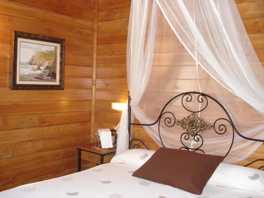 El Raco De La Pintora "Adults Only" Hotel Alberic Room photo